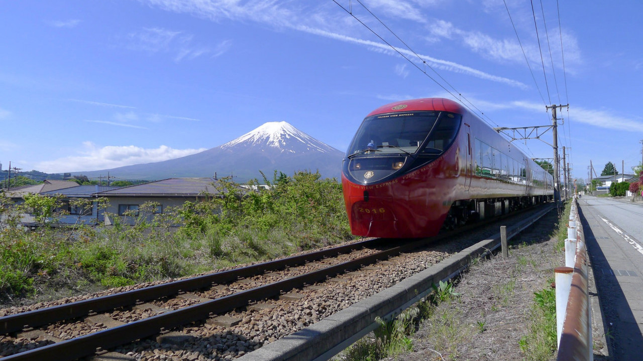 暢遊富士山河口湖觀光列車 零死角觀賞富士山 票價僅港幣$24起