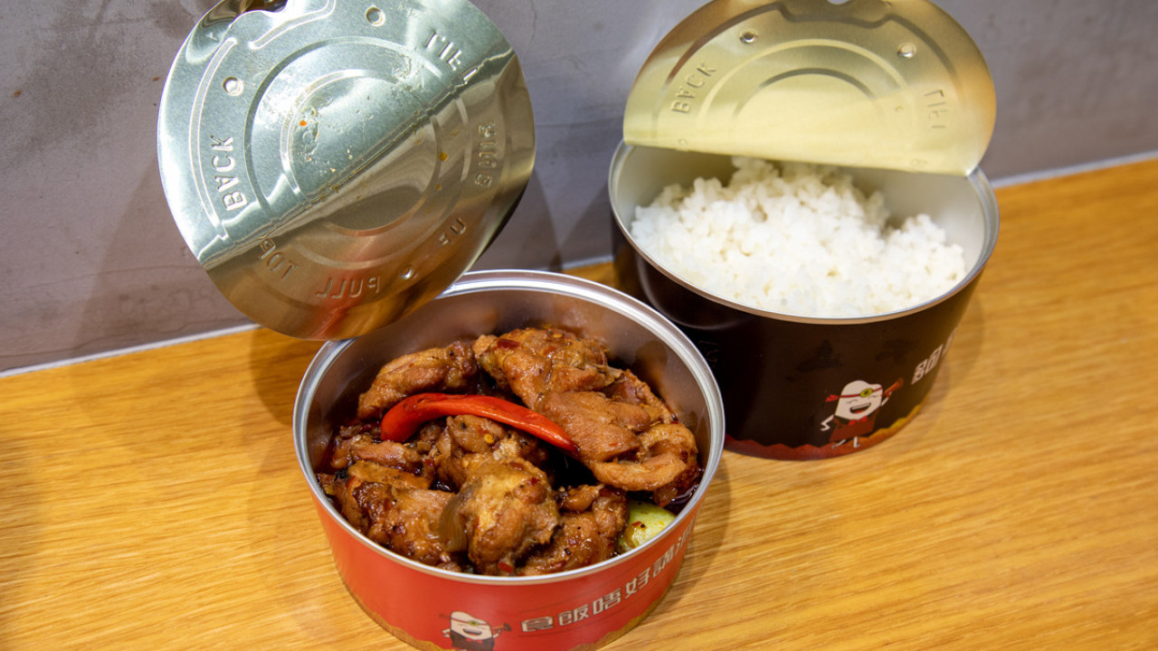 開蓋即食酸菜魚 + 香辣雞煲 食埋杯杯麻辣串串