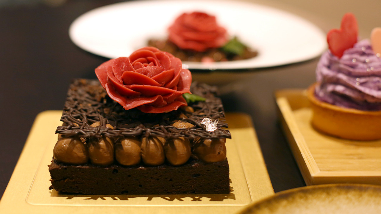 AK甜品店「雪月花」情人節限定甜品 玫瑰花朱古力軟心蛋糕／麻糬紫薯撻