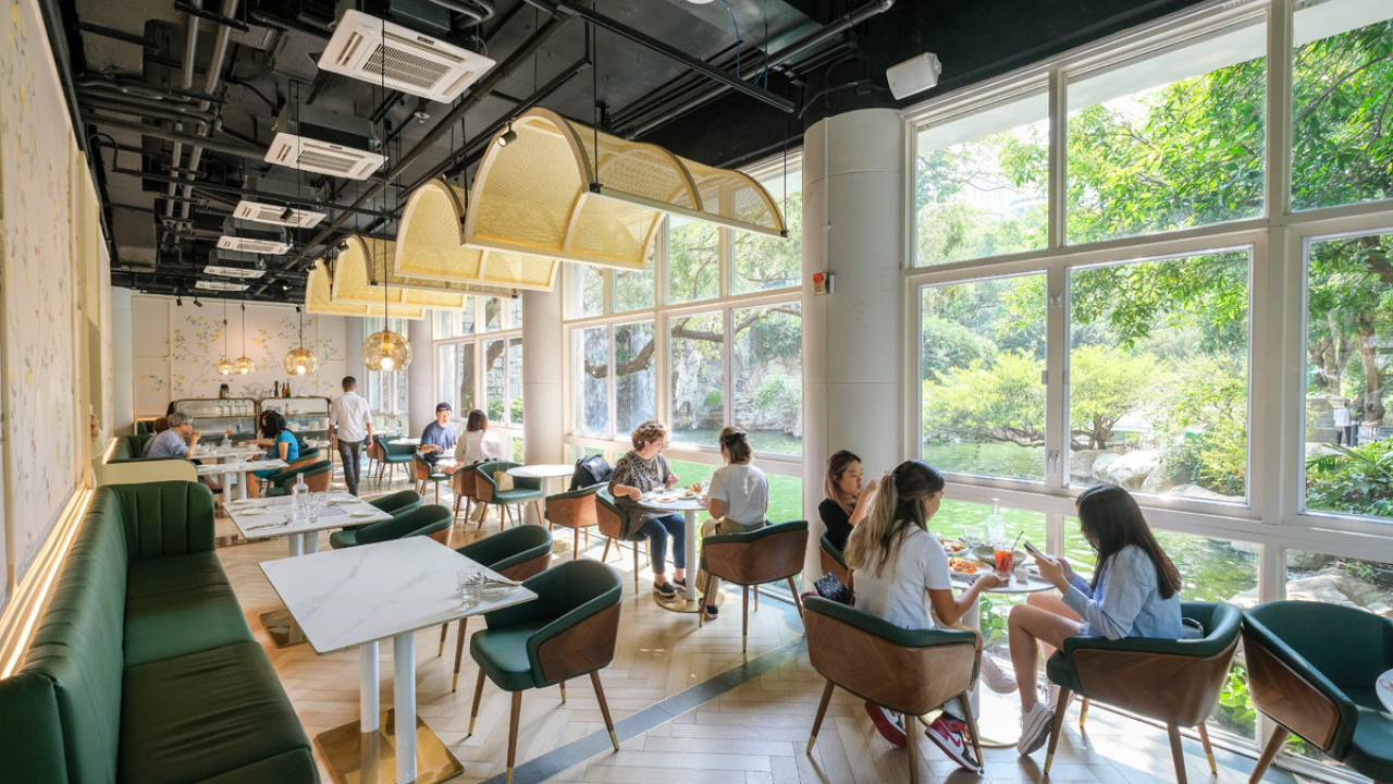 春日好去處 香港公園玻璃屋 CAFE / 瀑布旁位歎下午茶