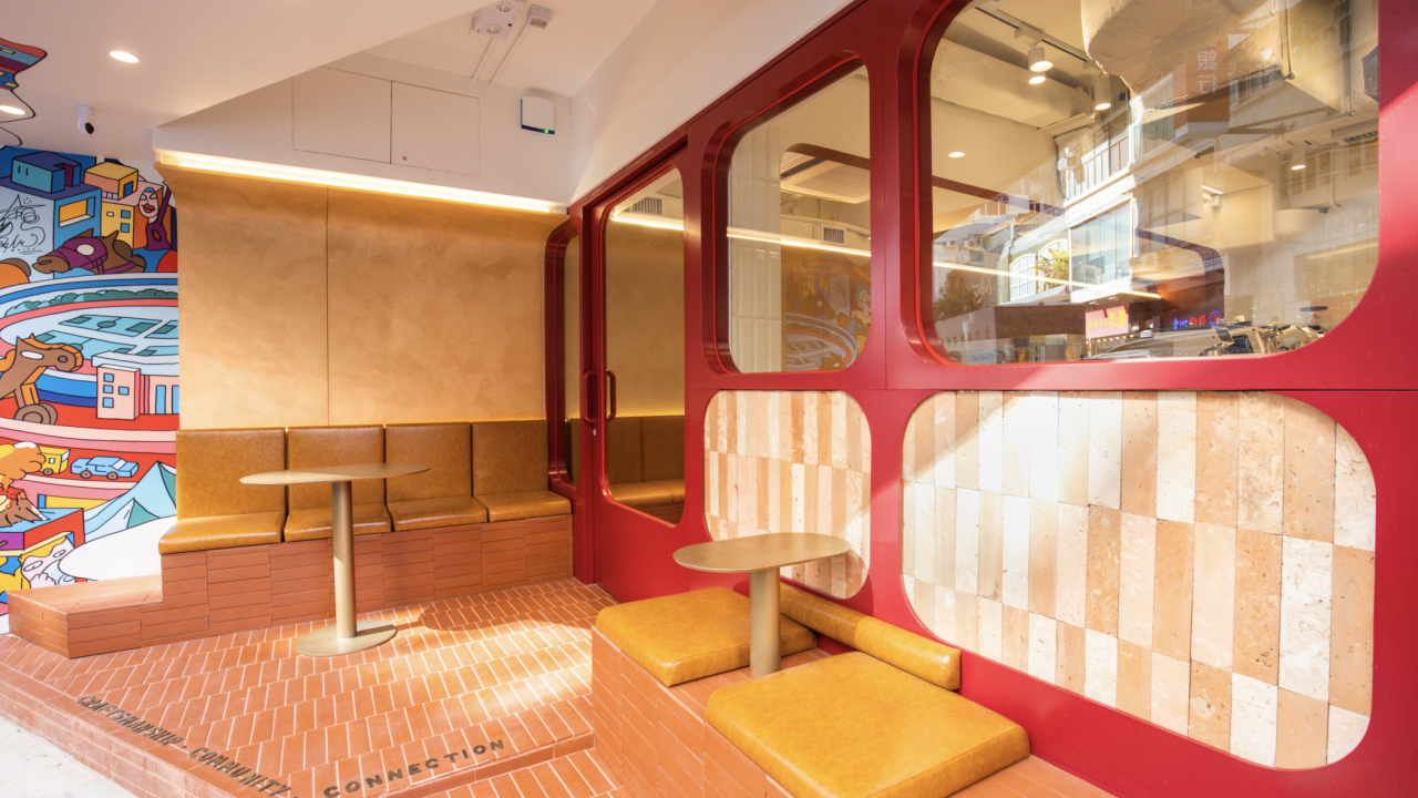 跑馬地新開橙棕色紅磚Cafe「Creo by Brentwood」   精品咖啡／香辣BBQ原條豬腩肉三文治／士多啤梨忌廉配自家製泡芙／Bailey's Affogato