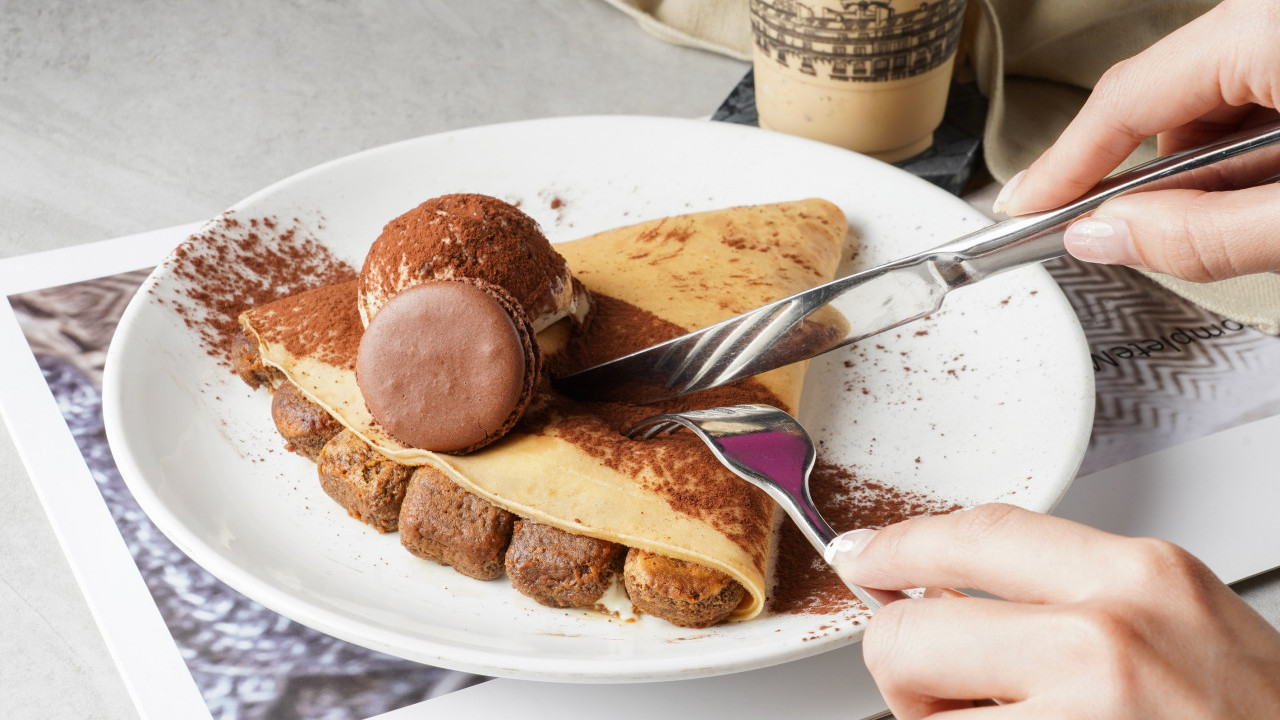 法式可麗餅過江龍Café Crêpe推出全新Tiramisu法式可麗餅   鏞記酒家燒鵝法式可麗餅亦同步登場！