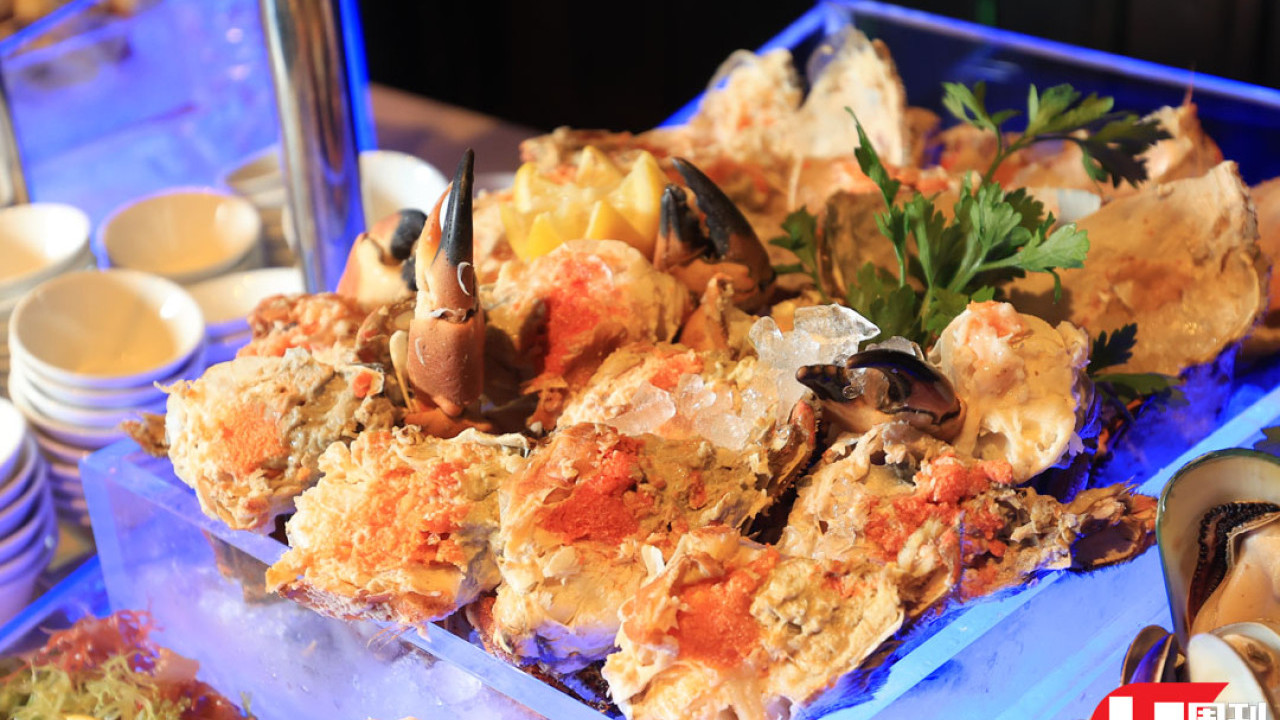 Ritz-Carlton 酒店 Café 103 4 月買三送一 / 680 元歎和牛主題自助餐