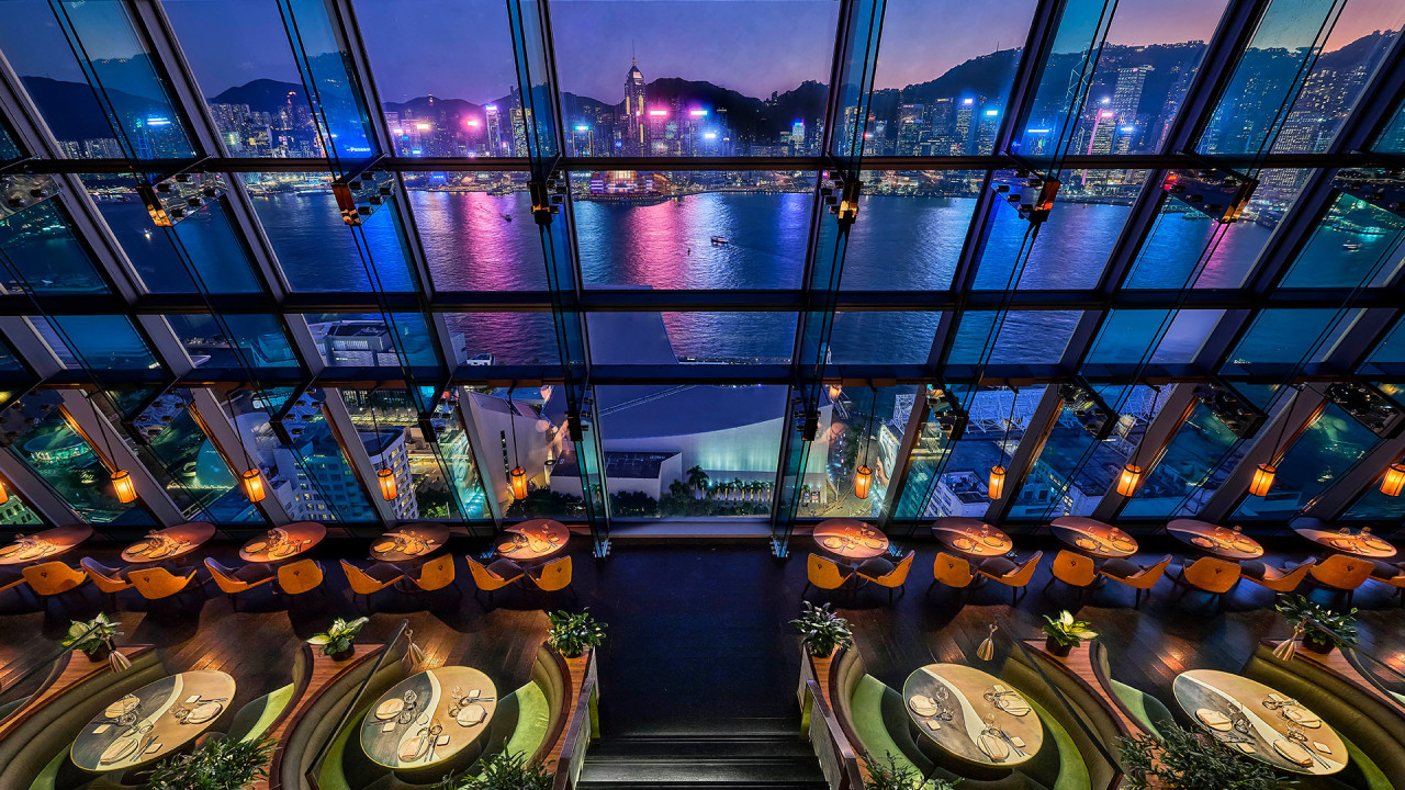 尖沙咀新開海景意大利餐廳酒吧「Vista Bar」   黑松露炸小牛排／氮氣Negroni雪糕／火紅雞尾酒