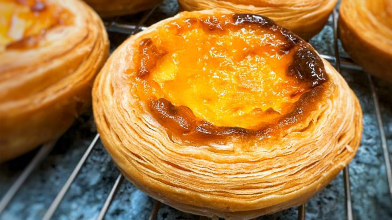 嘉多娜餅屋聯乘台灣人氣麵包店限定新品　千層酥皮國王布丁蛋撻！外層酥脆／滑嫩布甸蛋漿