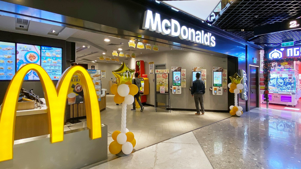 麥當勞McCafe新出午後熱香餅套餐！　$26起歎阿華田脆脆熱香餅／OREO脆脆熱香餅／奶醬意式包／菠蘿雞肉意式包