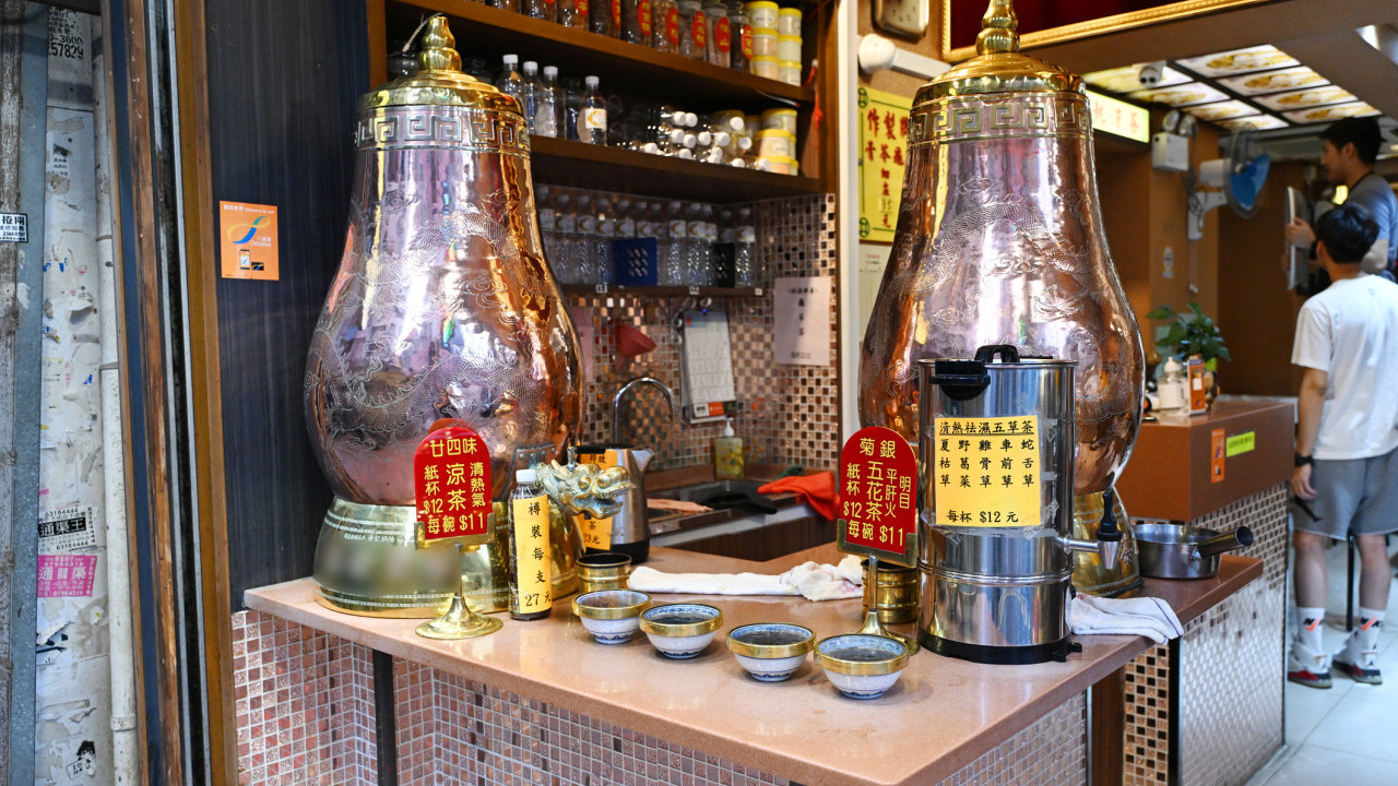 荃灣涼茶舖加料！飲完驚見原隻蟑螂 女兒當晚屙嘔發燒