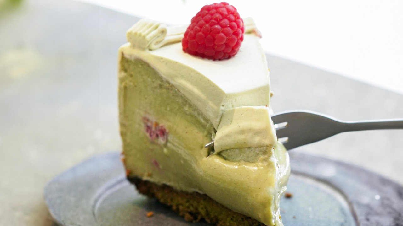 被譽為全港最好食！Hemma西營盤甜品Cafe　打卡軟心巴斯克芝士蛋糕 新出開心果味