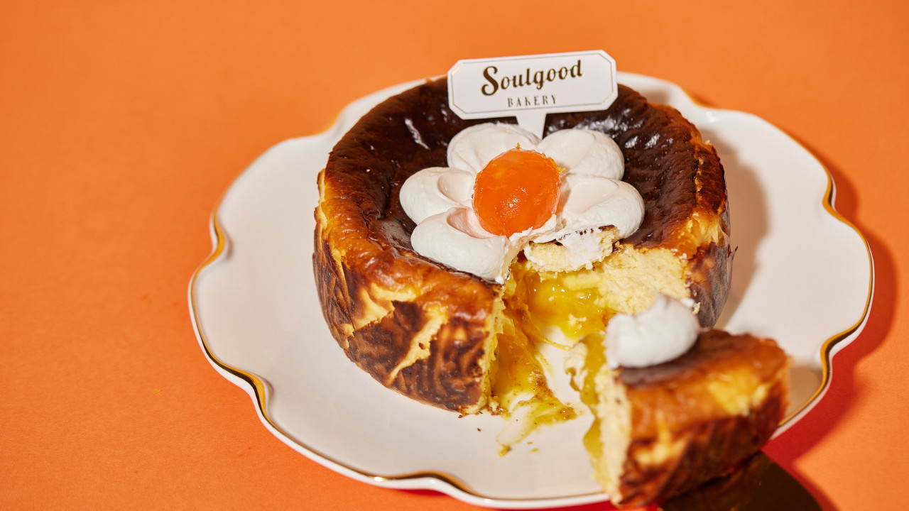 人氣蛋糕店「Soulgood Bakery」全新鹹蛋黃巴斯克蛋糕 中秋流心鹹蛋黃月餅／芋泥麻糬月餅
