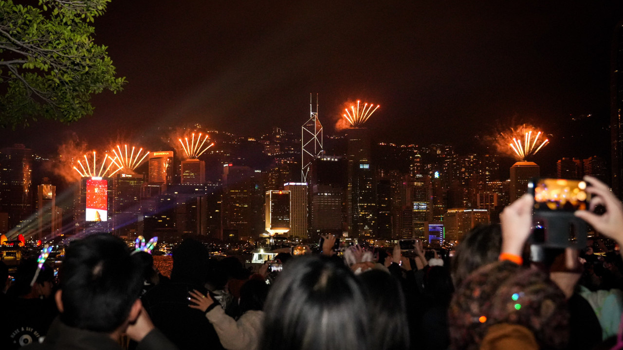 尖沙咀露天海傍餐廳「INK」推出國慶煙花派對套餐   豬腩肉刈包／鹹蛋黃蝦多士／手工啤酒／DJ駐場表演