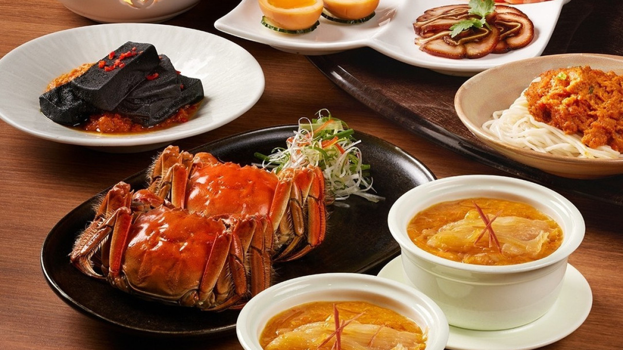 家上海大閘蟹套餐買1送1！   蟹粉拌麵／花雕醉蝦／蟹粉小籠包／蟹粉水晶獅子頭