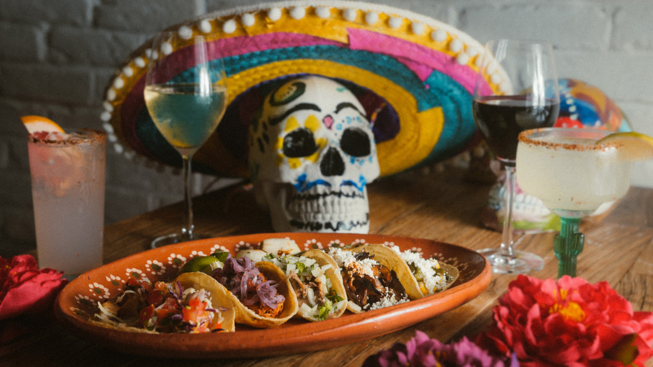 上環人氣墨西哥餐廳慶祝亡靈節　2小時任食各款Taco／必食烤肉眼Taco、亡靈麵包