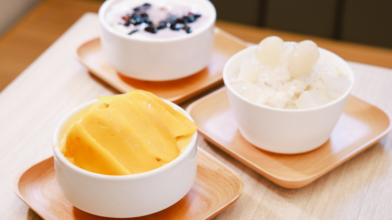 聰嫂甜品灣仔重開  招牌龍眼椰果冰 / 全新麻糬仙草 雪糕窩夫