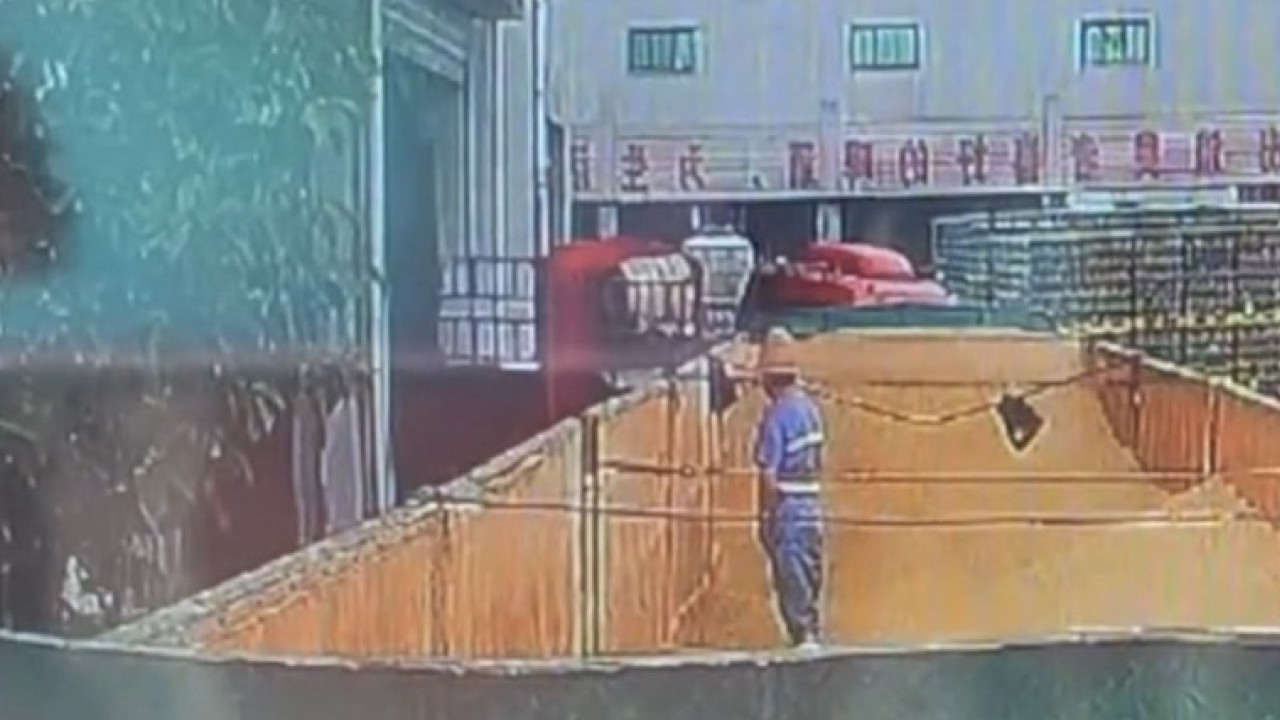 傳青島啤酒工人於原料上小便 廠商回應：該批麥芽已全數封存