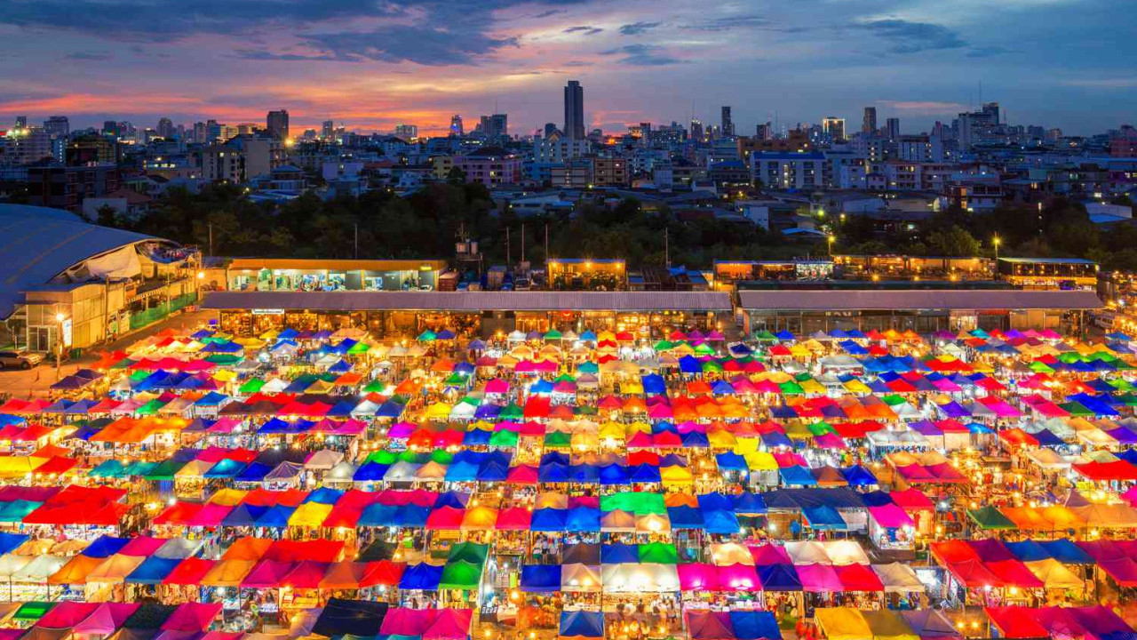泰國旅遊 | 12月4日起用轉數快遊泰 支援當地800萬個商戶 夜市、食店、超市掃code即用