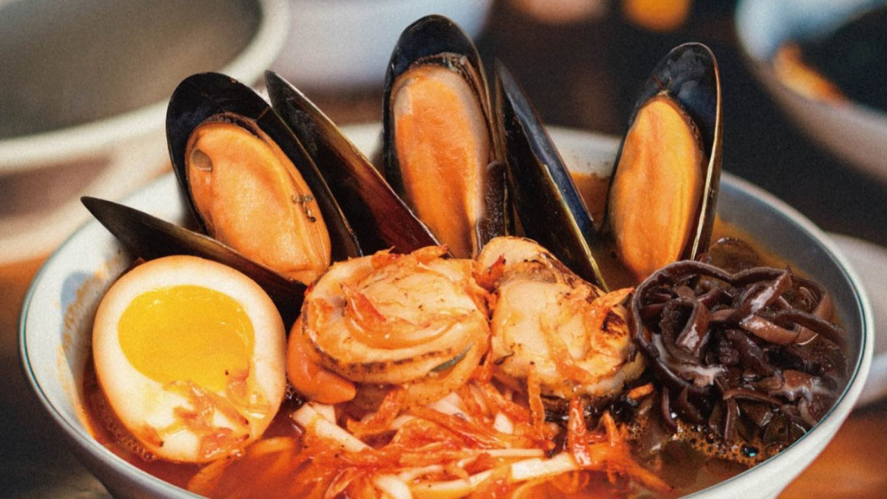 油麻地新開誠意足料麵食店「二少門」 每日熬製濃郁蝦湯／清湯牛腩蝦汁麵／清燉鴨湯麵