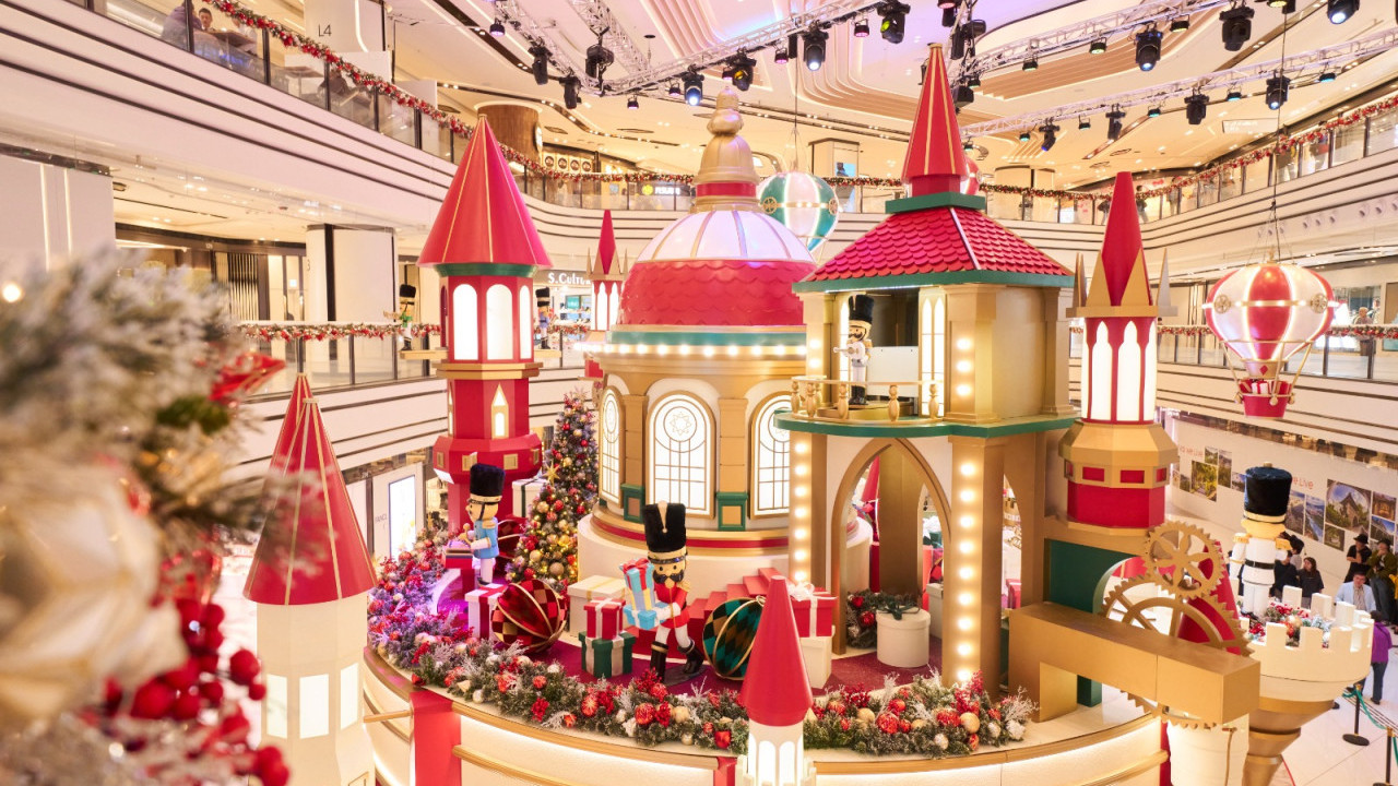 新界最大型「胡桃夾子聖誕盛會」登陸圍方！8米高童話城堡 / 雪橇打卡位 /《胡桃夾子》芭蕾舞表演