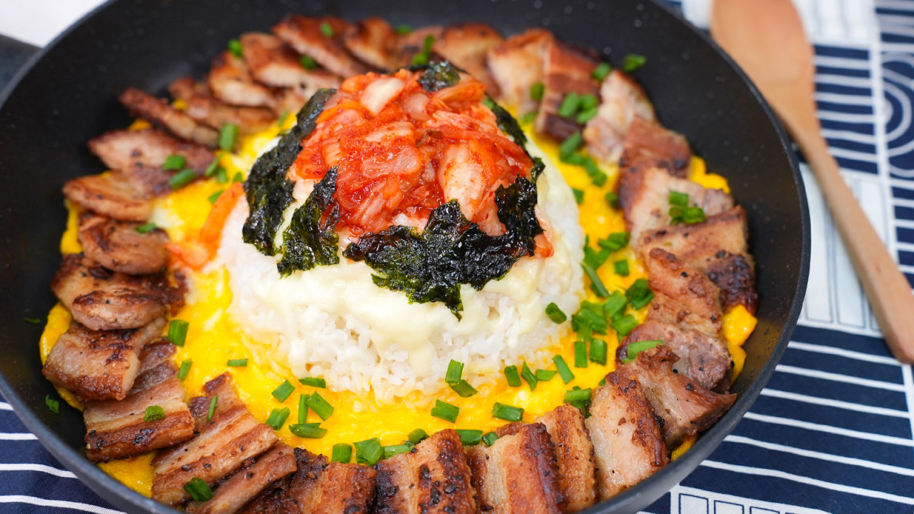20分鐘韓式五花肉鐵板飯食譜　簡單4步！白飯殺手甜辣醬加爐邊蛋