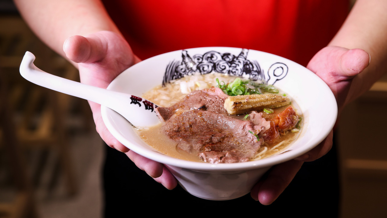 鬼金棒全新姊妹拉麵店  40 公斤牛骨炮製極濃牛骨湯 /  超豪 A4 和牛做配料 