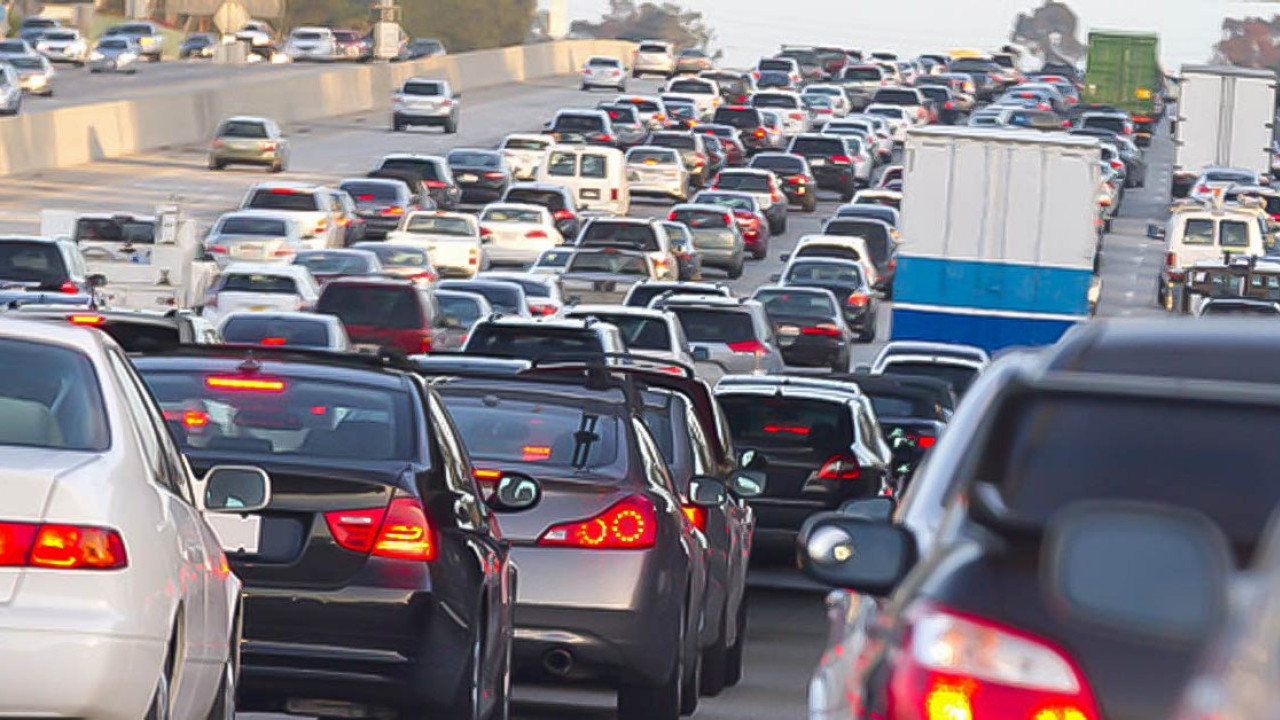 【港車北上新安排】10.13起不用申請封閉道路許可證 料十萬車主受惠