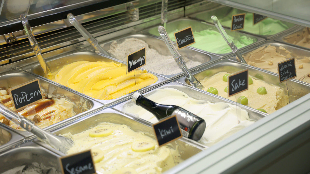 觀塘工廈發現手工 Gelato 店 本地製造 12 款口味 / 驚奇香印提子清酒口味