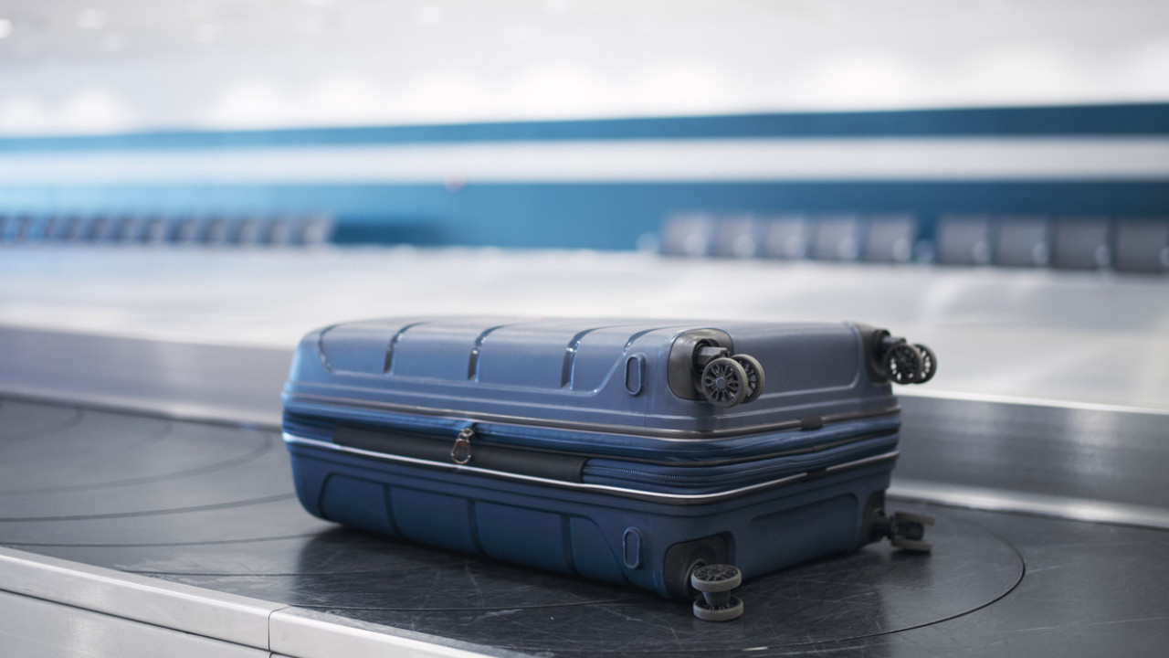空姐警告搭飛機別用這2款行李箱！看起來堅固其實超易撞爛