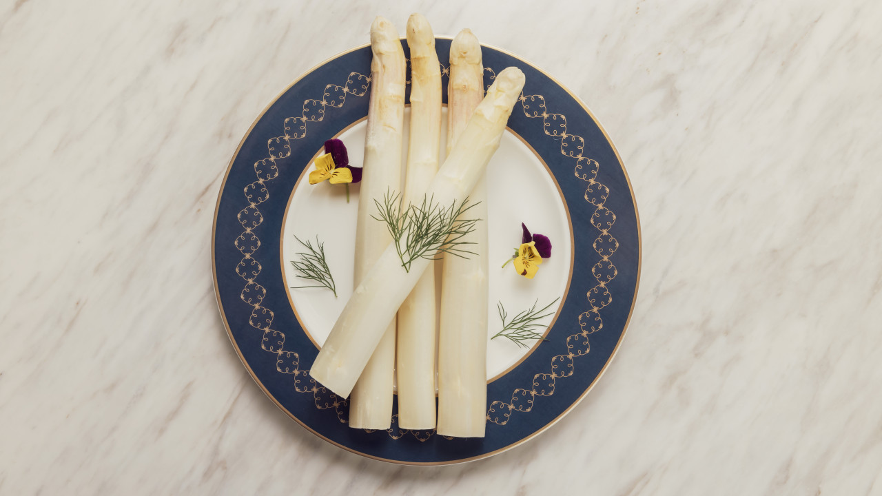 經典意大利餐廳 COVA 利園店重開 推 30 周年白露筍嘗味菜單