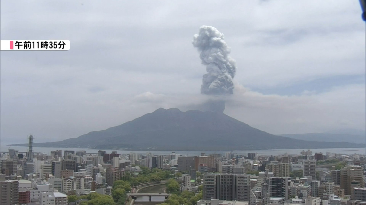 遊日注意！鹿兒島櫻島火山持續爆發！ 噴煙達3000公尺 多班航班受影響！