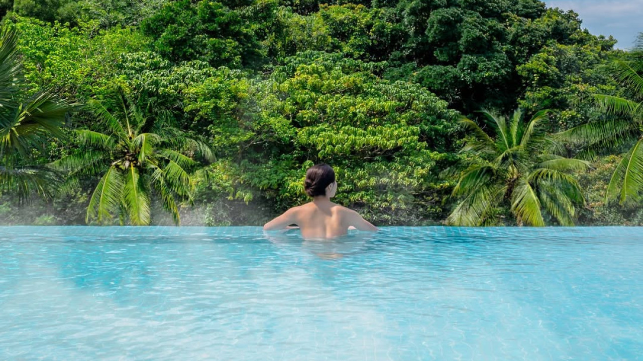 世界最大天然溫泉「SPA JUNGLIA」7月登陸沖繩！佔地2.6萬平方米/無邊際叢林靚景/近20種浴池