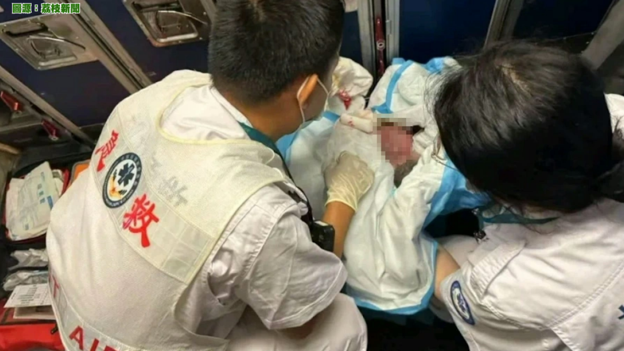 16歲少女飛機上突然分娩誕下女嬰 網上瘋傳患傳染病惹恐慌 