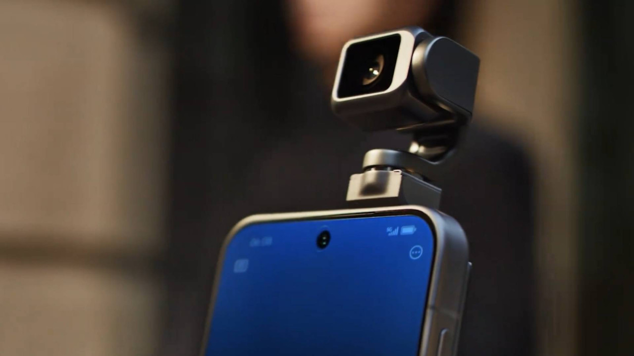 MWC 2026│雲台相機變手機？榮耀 Honor 發布 Robot Phone 標榜「下個時代的 AI 手機」