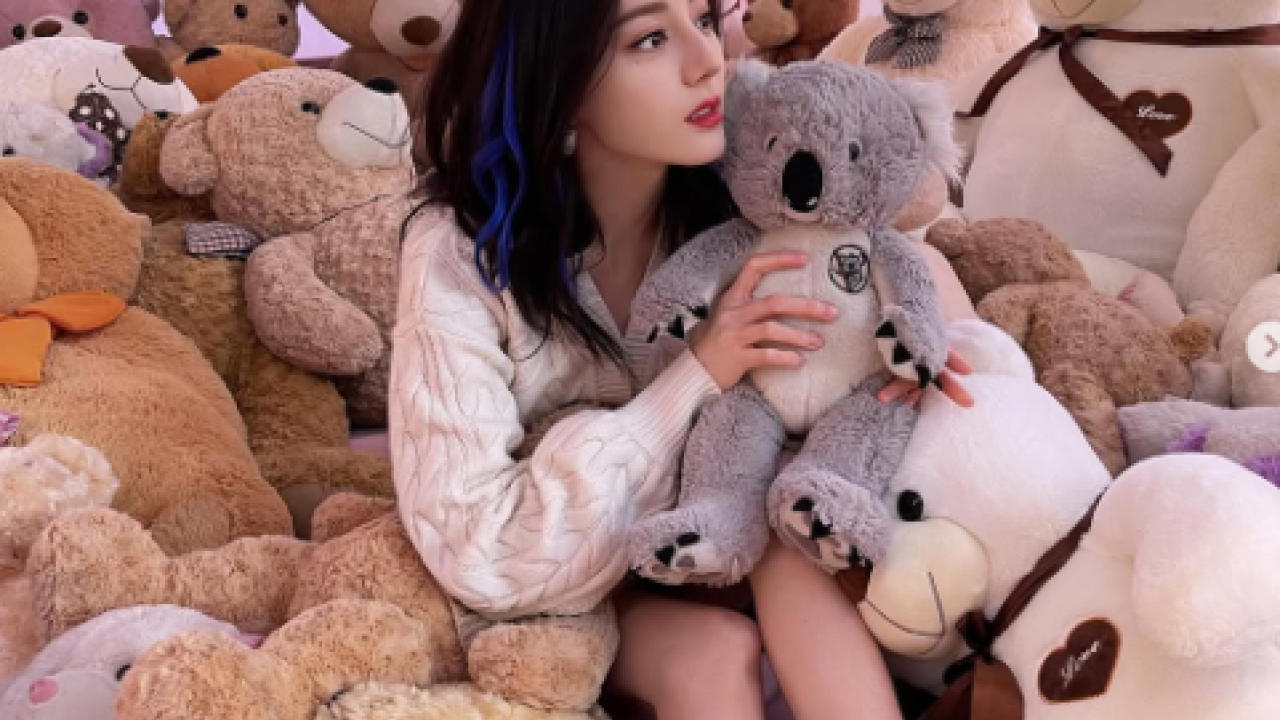 中東戰火癱瘓航班！迪麗熱巴困杜拜3天「失聯」傳聞真相曝光 粉絲怒控工作室3大致命失誤