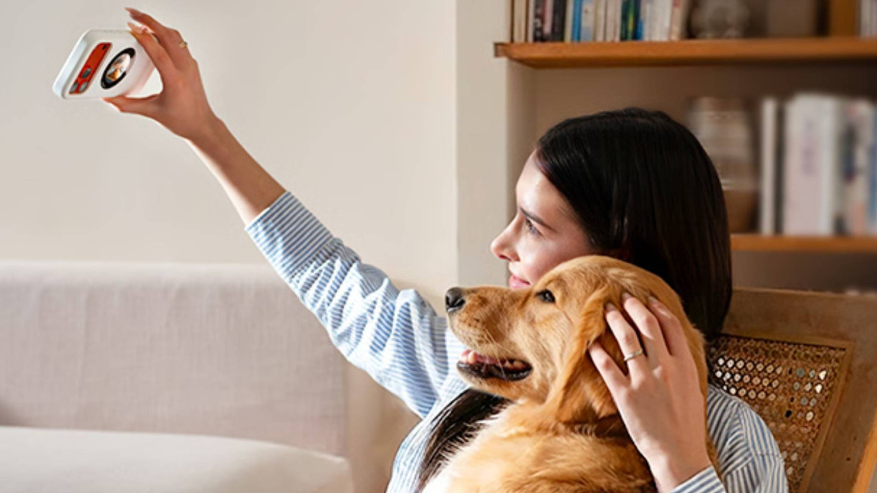 後鏡自拍唔使估估吓？Selfix iPhone Case 有埋細 Mon 助拍靚 Selfie 兼備雙特別功能