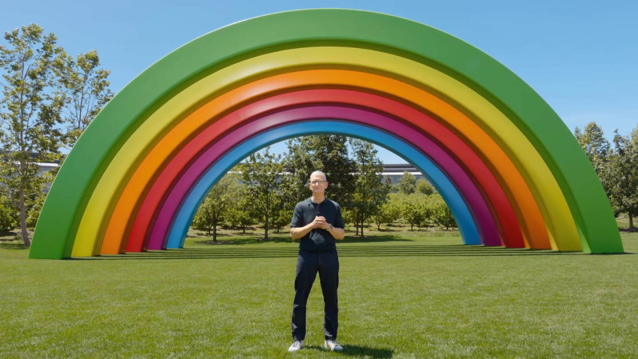 WWDC 2026｜Tim Cook 最後一次！15 年 CEO 生涯由 iPhone 4S 到 Siri AI 回顧任內 6 個關鍵里程碑