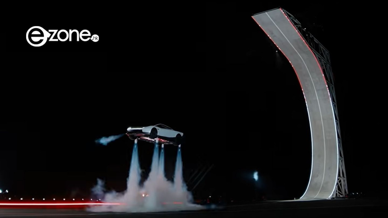 Tesla新Roadster驚世登場 現場2招「特技飛行」引全網熱議 即睇售價及交車時間【有片】
