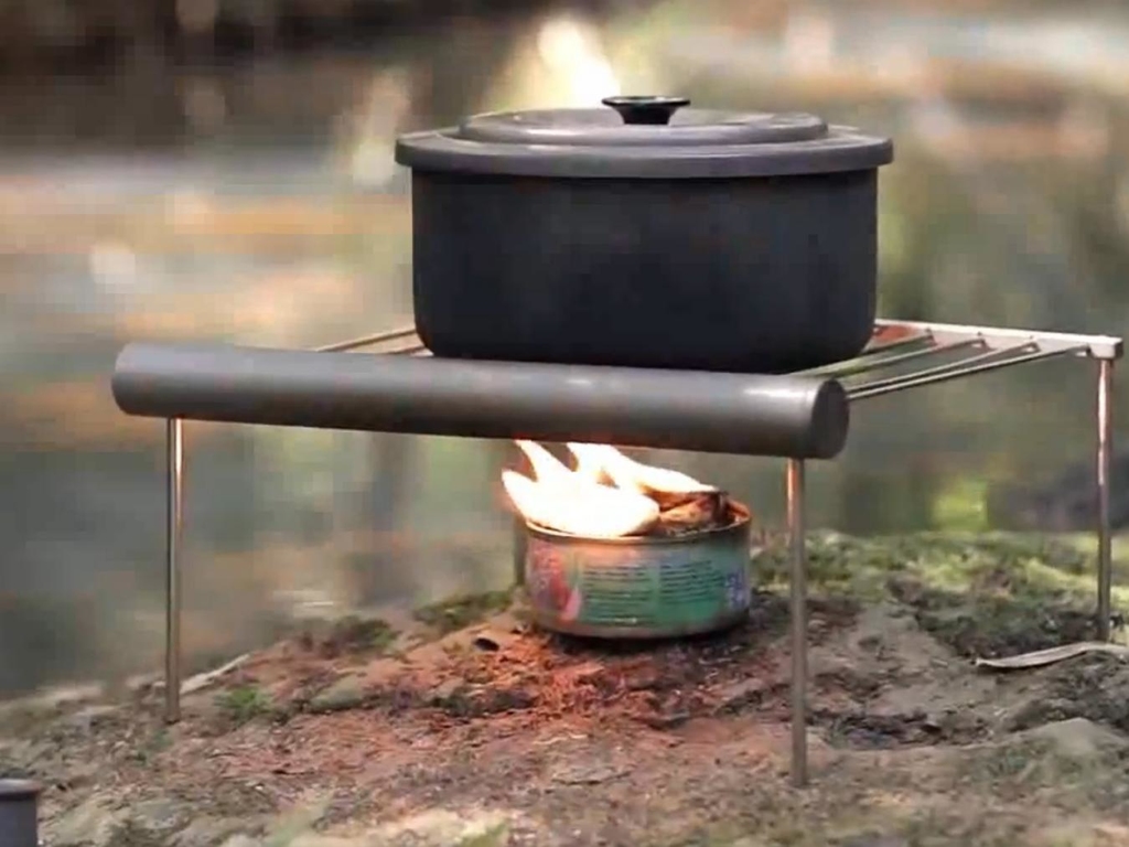 露營生火靠鮪魚罐頭 還可以煮飯？