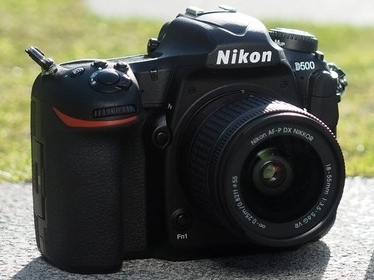 Nikon 單反對決 D500 vs D7200