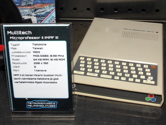 史上賣得最長之電腦 (aka 販售中)  IBM PC 也要稱臣