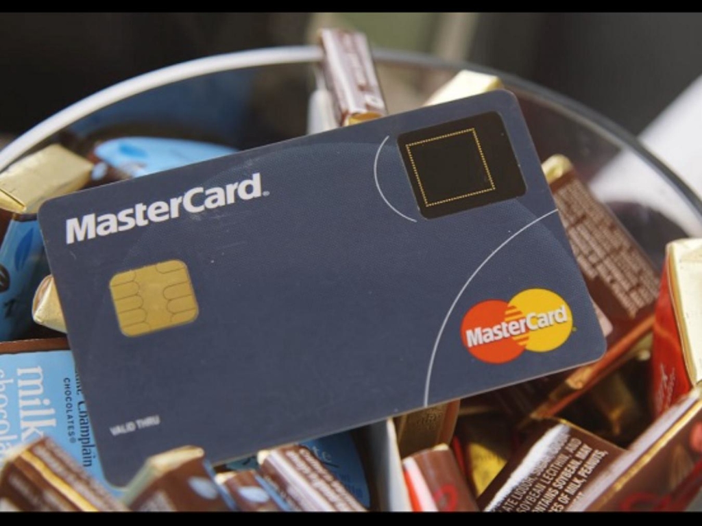 Master 信用卡試行指紋付款！比 PIN 碼付款更安全