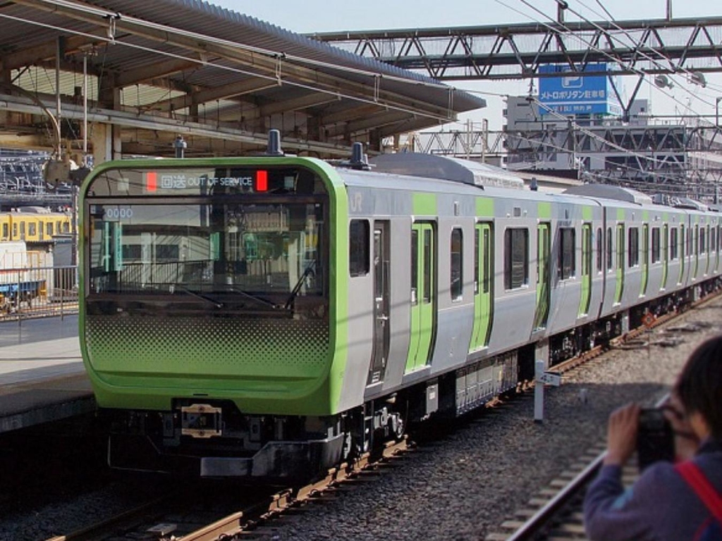 東京新山手線列車啟程！E235 系超多優先座？