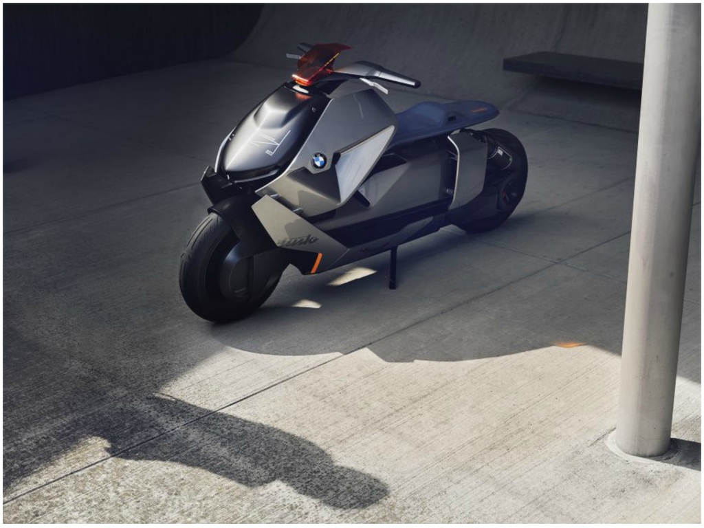BMW Concept Link 純電電單車起行！ 低車身上落容易 
