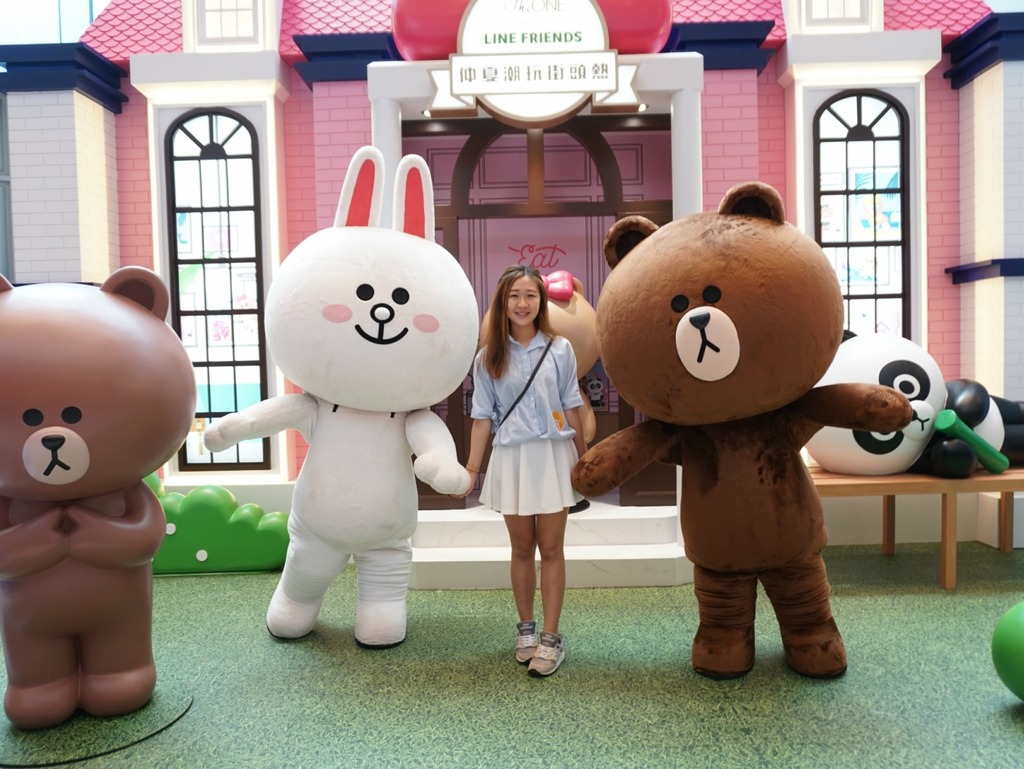 The ONE Meets LINE FRIENDS 仲夏潮玩街頭熱
