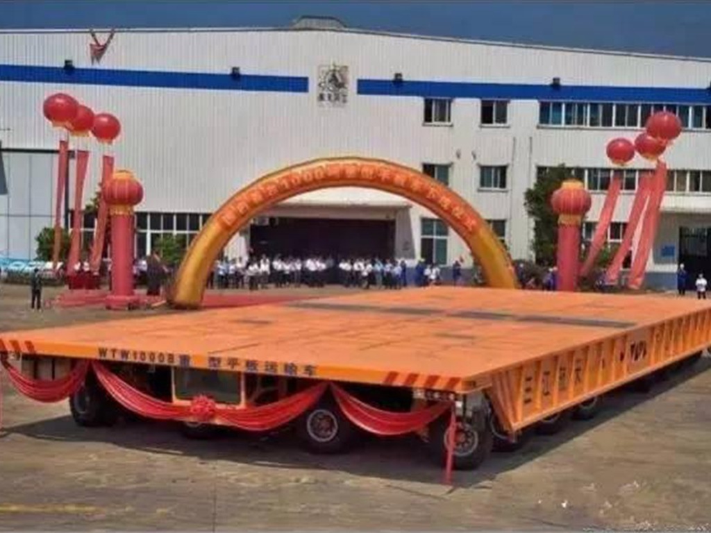 中國超重型平板車 面積接近籃球場
