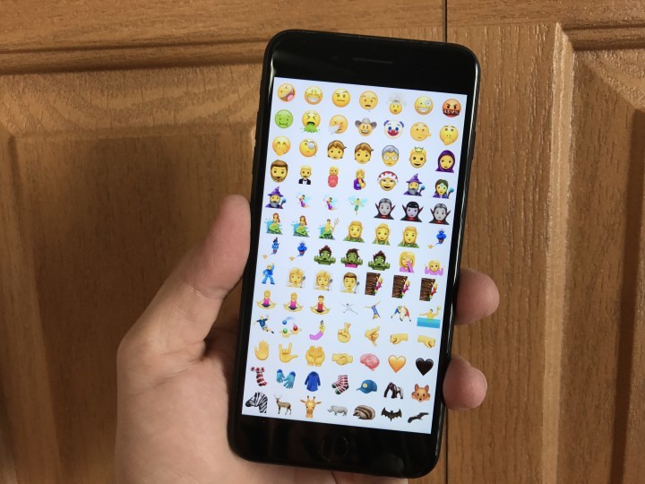 讓 iPhone 幫你說 I Love You 新 Emoji 將登錄 iOS11.1