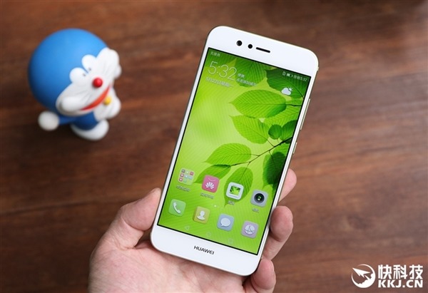Huawei Nova 2s曝光 前後雙攝像頭設計