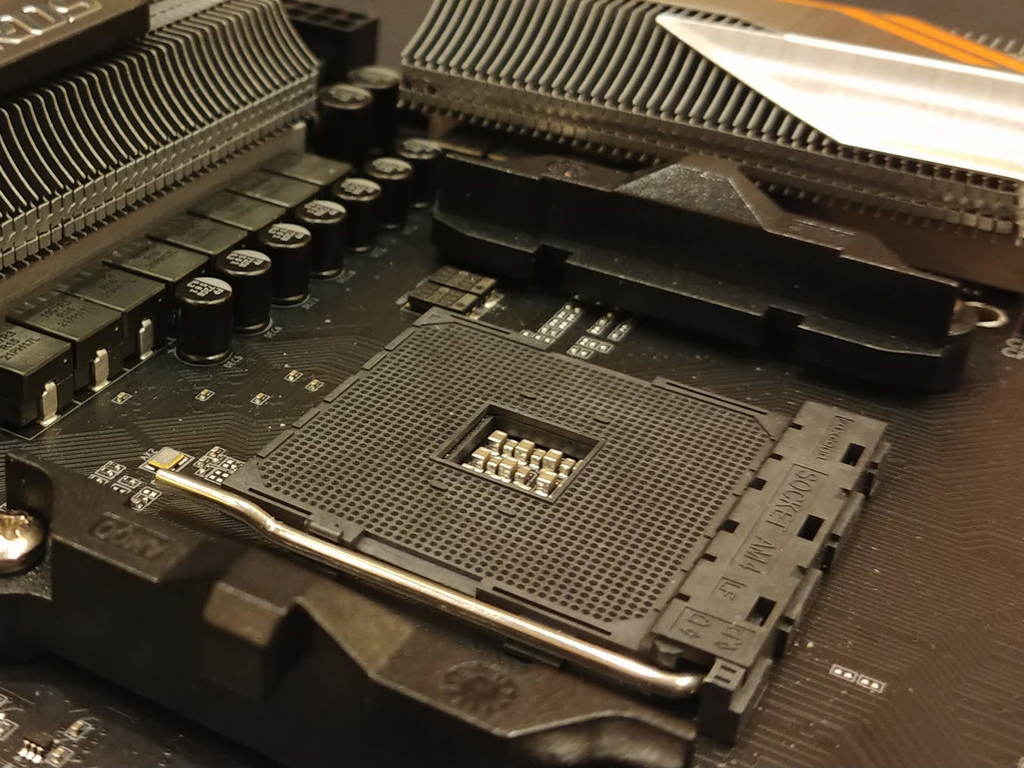 AMD X470 主機板曝光！Ryzen CPU、APU 全兼容！