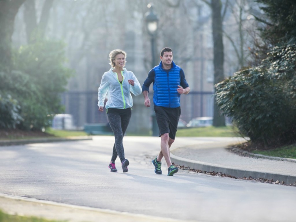 英國大學研究指每日快行 3 次更健康！日行萬步不合時宜
