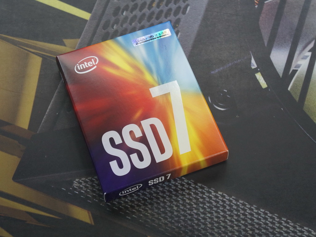 讀速 3,200MB/s！  Intel SSD 760p 火速賣街