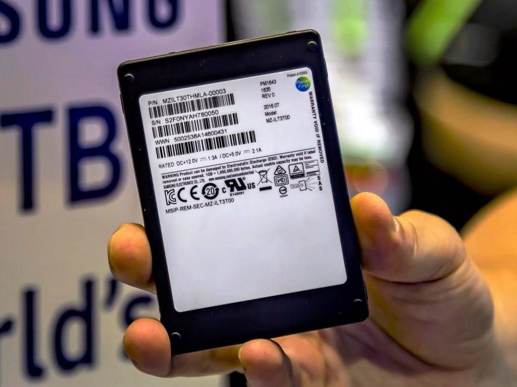 Samsung 量產 PM1643 SSD！30.72TB 超大容量！
