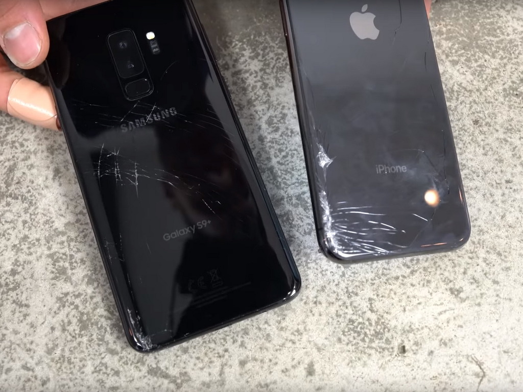 Samsung S9 Plus vs iPhone X 耐跌測試
